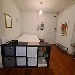 Studio Sublet In Geneva Center